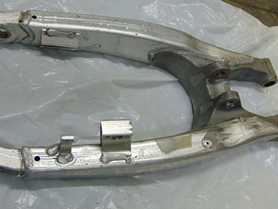 LEŠTENIE RÁMU MOTORKY YAMAHA CROSS