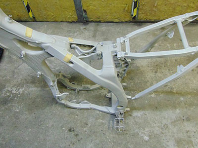 LEŠTENIE RÁMU MOTORKY YAMAHA CROSS