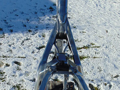 LEŠTENIE RÁMU MOTORKY YAMAHA CROSS
